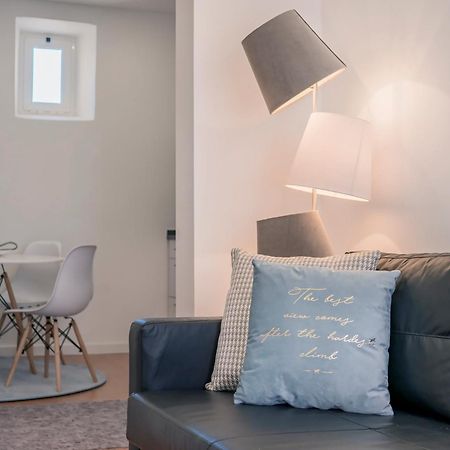 Brand New Downtown Apartment ลิสบอน ภายนอก รูปภาพ
