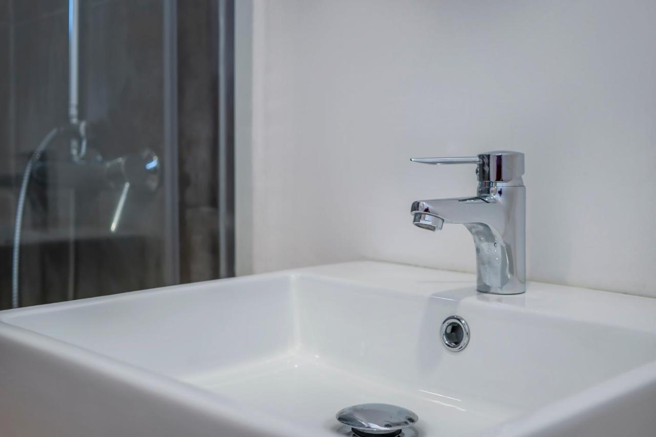 Brand New Downtown Apartment ลิสบอน ภายนอก รูปภาพ